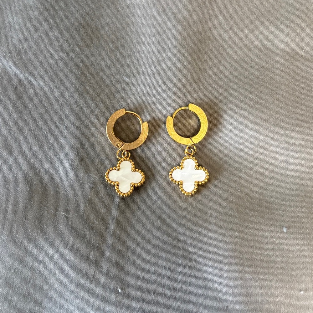 Beautiful White Clover Earrings